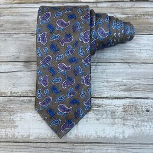 David Donahue Neck Tie Gray Purple Paisley 100% Silk 63.25” x 3.5” Extra Long
